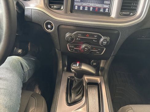 Used 2022 Dodge Charger SXT w/ Blacktop Package image 27
