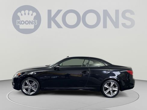 Used 2014 Lexus IS 250C w/ Navigation System Package RWD image 2