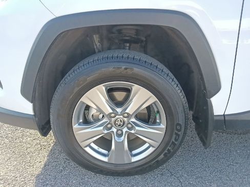 Used 2024 Toyota RAV4 XLE w/ Convenience Package image 10