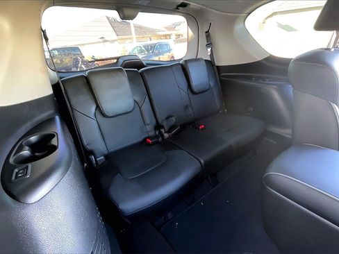 Used 2021 INFINITI QX80 Luxe image 27