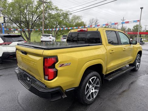 Used 2023 Chevrolet Colorado Z71 w/ Z71 Convenience Package 2 AWD/4WD image 6