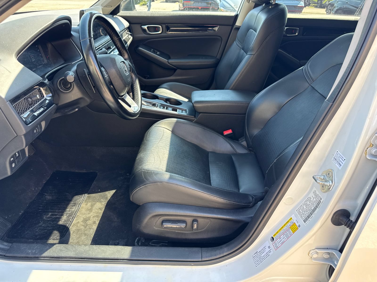Used 2022 Honda Civic Touring image 9
