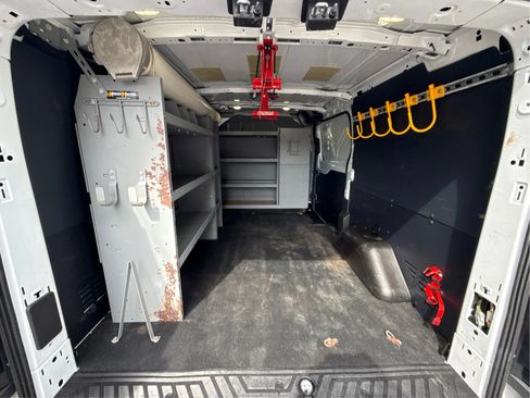 Used 2017 Ford Transit 250 130 Low Roof RWD image 19