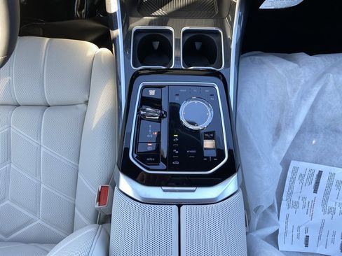 New 2026 BMW 760i xDrive image 12