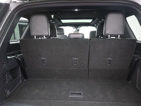 Used 2024 Ford Expedition Limited image 2