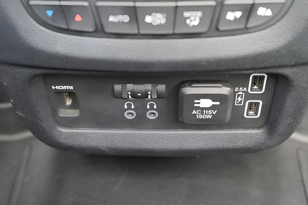 Used 2022 Honda Pilot Elite image 20