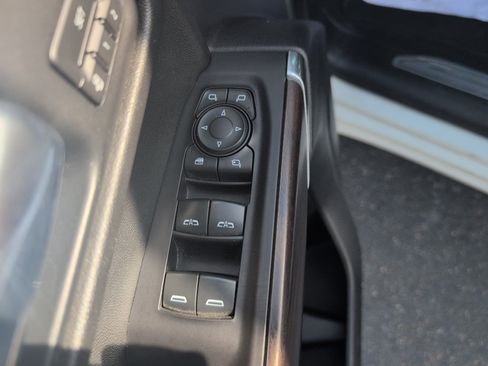 Used 2019 GMC Sierra 1500 SLT AWD/4WD image 15