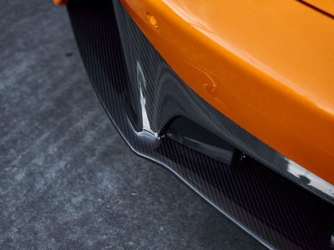 Used 2025 McLaren Artura Spider RWD image 9
