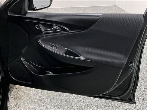 Used 2023 Chevrolet Malibu LT image 29