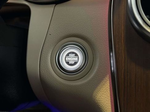 Certified 2022 Mercedes-Benz GLC 300 4MATIC image 29