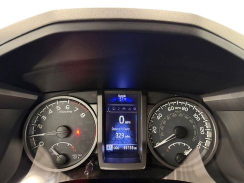 Used 2019 Toyota Tacoma TRD Off-Road AWD/4WD image 14