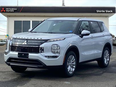 New 2026 Mitsubishi Outlander ES