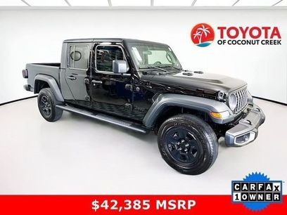 Used 2025 Jeep Gladiator Sport