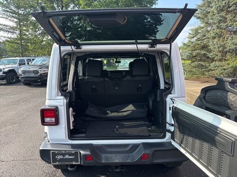 Used 2023 Jeep Wrangler Altitude image 56