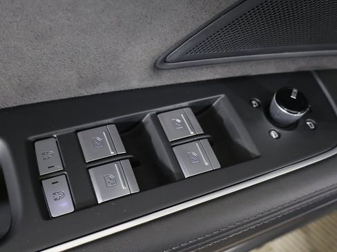 Used 2022 Audi A8 L 3.0T w/ Executive Package image 45