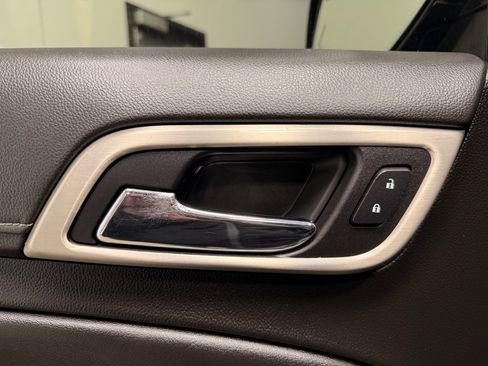 Used 2019 GMC Yukon XL Denali image 24