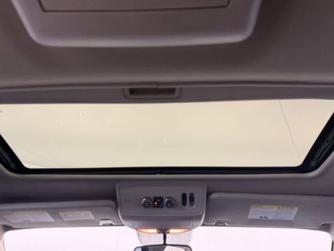 Used 2015 Nissan Armada Platinum RWD image 15