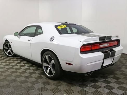 Used 2013 Dodge Challenger SRT8 RWD image 9