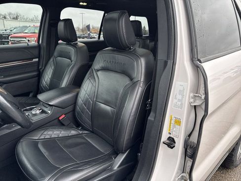 Used 2018 Ford Explorer Platinum image 10