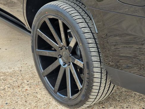 Used 2022 GMC Yukon AT4 image 6