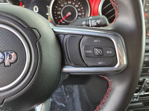 Used 2022 Jeep Wrangler Unlimited Rubicon AWD/4WD image 29