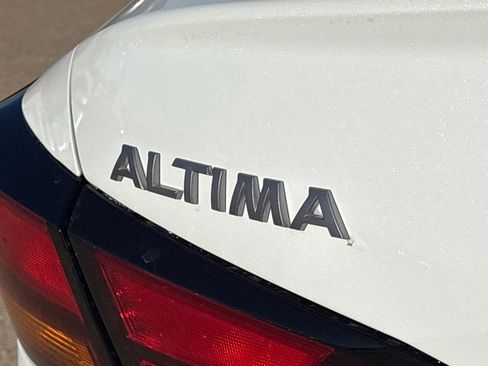 New 2025 Nissan Altima 2.5 SV image 9