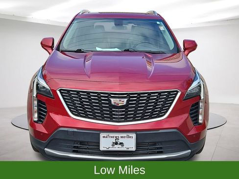 Used 2019 Cadillac XT4 Premium Luxury FWD image 2