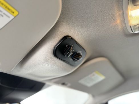 Used 2015 Ford Transit 150 XLT image 39