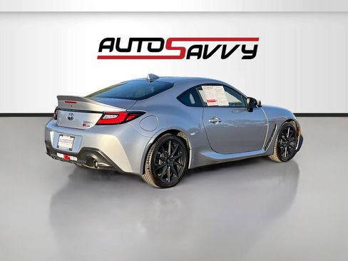 Used 2024 Toyota GR86 Premium RWD image 7