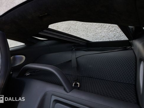 Used 2023 McLaren GT image 28