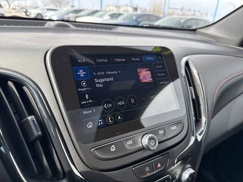 Used 2023 Chevrolet Equinox RS image 29