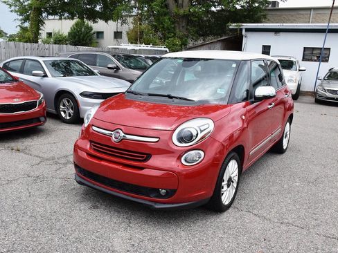Used 2014 FIAT 500L Lounge FWD image 3