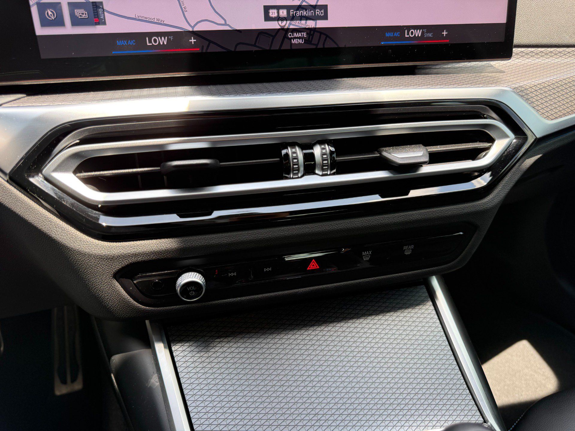 Used 2023 BMW M2 w/ Lighting Package RWD image 30