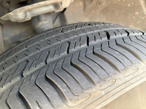 Used 2025 Nissan Rogue SV image 20