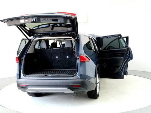 Used 2024 Toyota Grand Highlander AWD image 11
