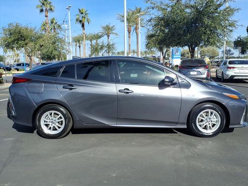 Certified 2020 Toyota Prius Prime XLE image 7