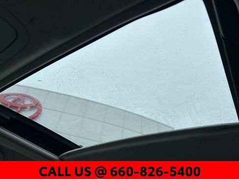 Used 2011 Subaru Forester 2.5X Premium w/ All-Weather Pkg image 13