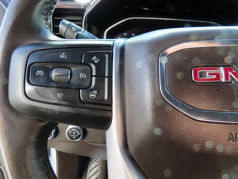 Used 2022 GMC Sierra 1500 SLT w/ SLT Convenience Package image 37