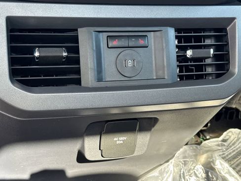 New 2026 Ford F350 Lariat w/ Lariat Ultimate Package image 18