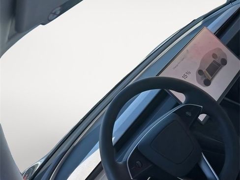 Used 2025 Tesla Model 3 Long Range image 16
