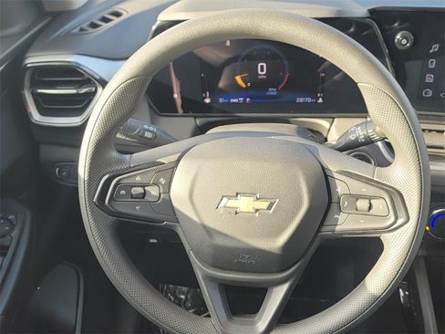 Used 2025 Chevrolet TrailBlazer LT image 14