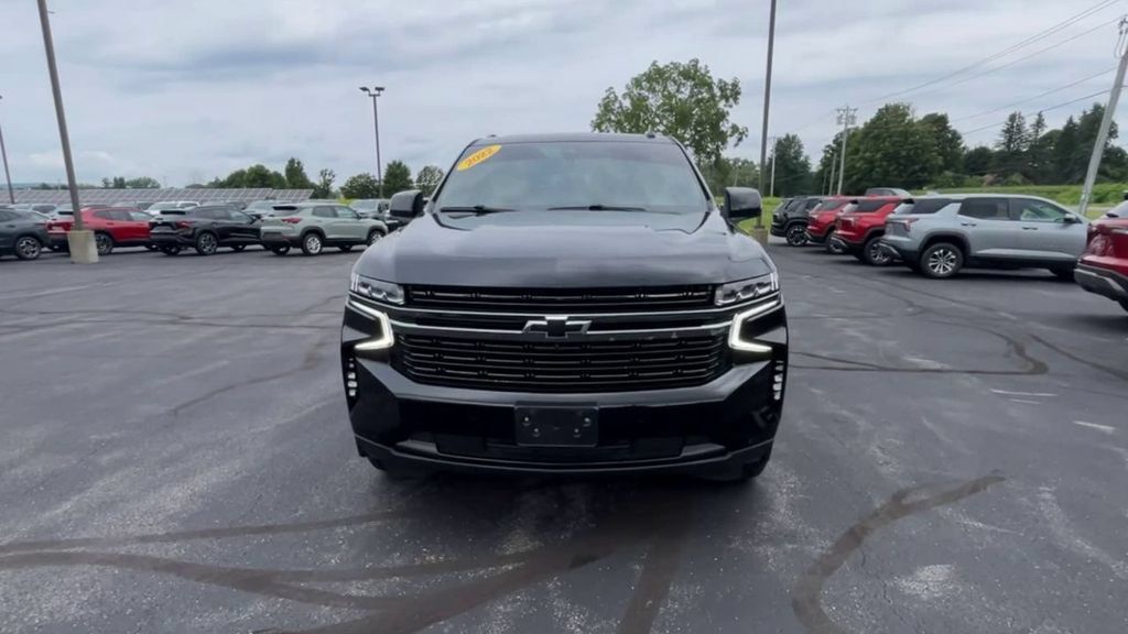 Used 2022 Chevrolet Tahoe RST w/ Luxury Package AWD/4WD image 3