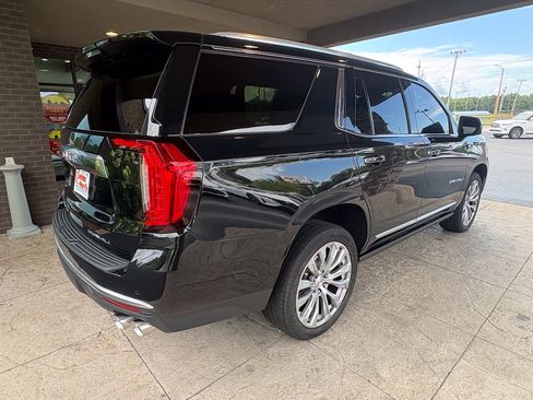 Used 2021 GMC Yukon Denali w/ Denali Premium Package RWD image 6