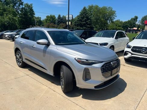 New 2026 Audi Q5 Premium AWD/4WD image 2