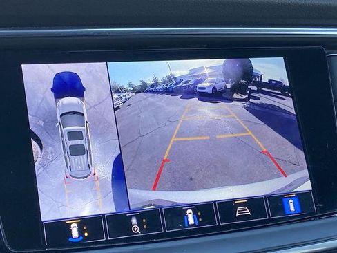 Used 2023 Buick Enclave Avenir w/ Avenir Technology Package image 11