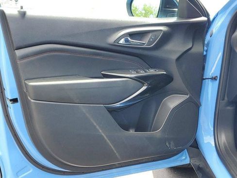 Certified 2024 Chevrolet Trax RS w/ Sunroof Package FWD image 21