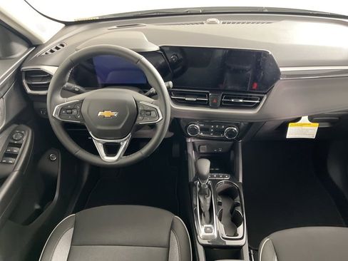 New 2026 Chevrolet TrailBlazer LT FWD image 12