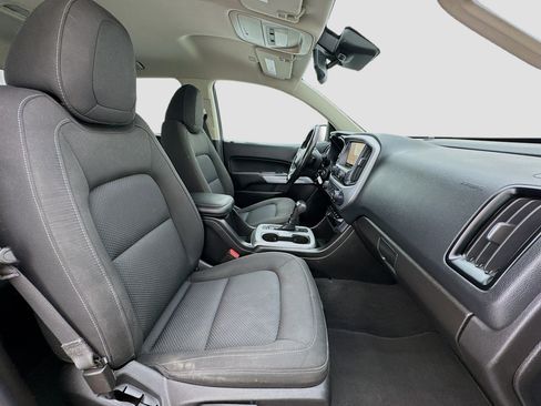 Used 2021 Chevrolet Colorado LT w/ Safety Package image 19