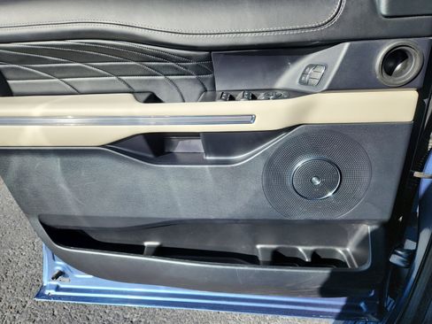 Used 2020 Ford Expedition Max Platinum image 13