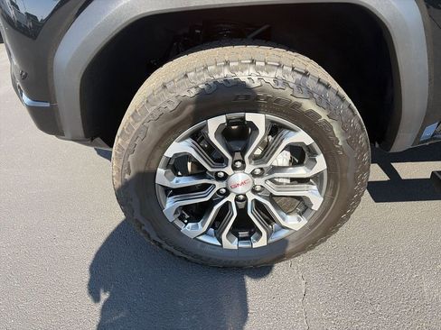 Used 2026 GMC Canyon Denali AWD/4WD image 16